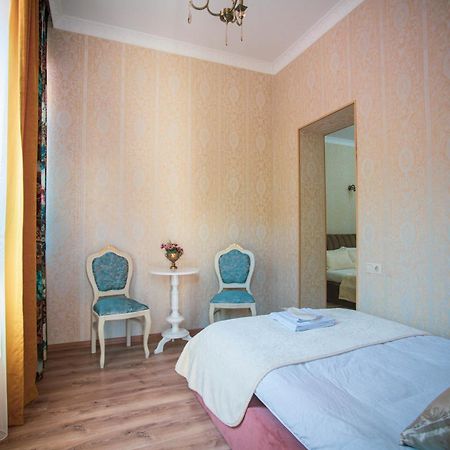 Borjomi Classic Hotel Экстерьер фото
