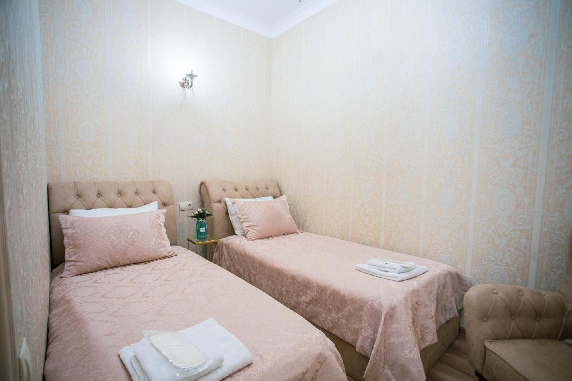 Borjomi Classic Hotel Экстерьер фото