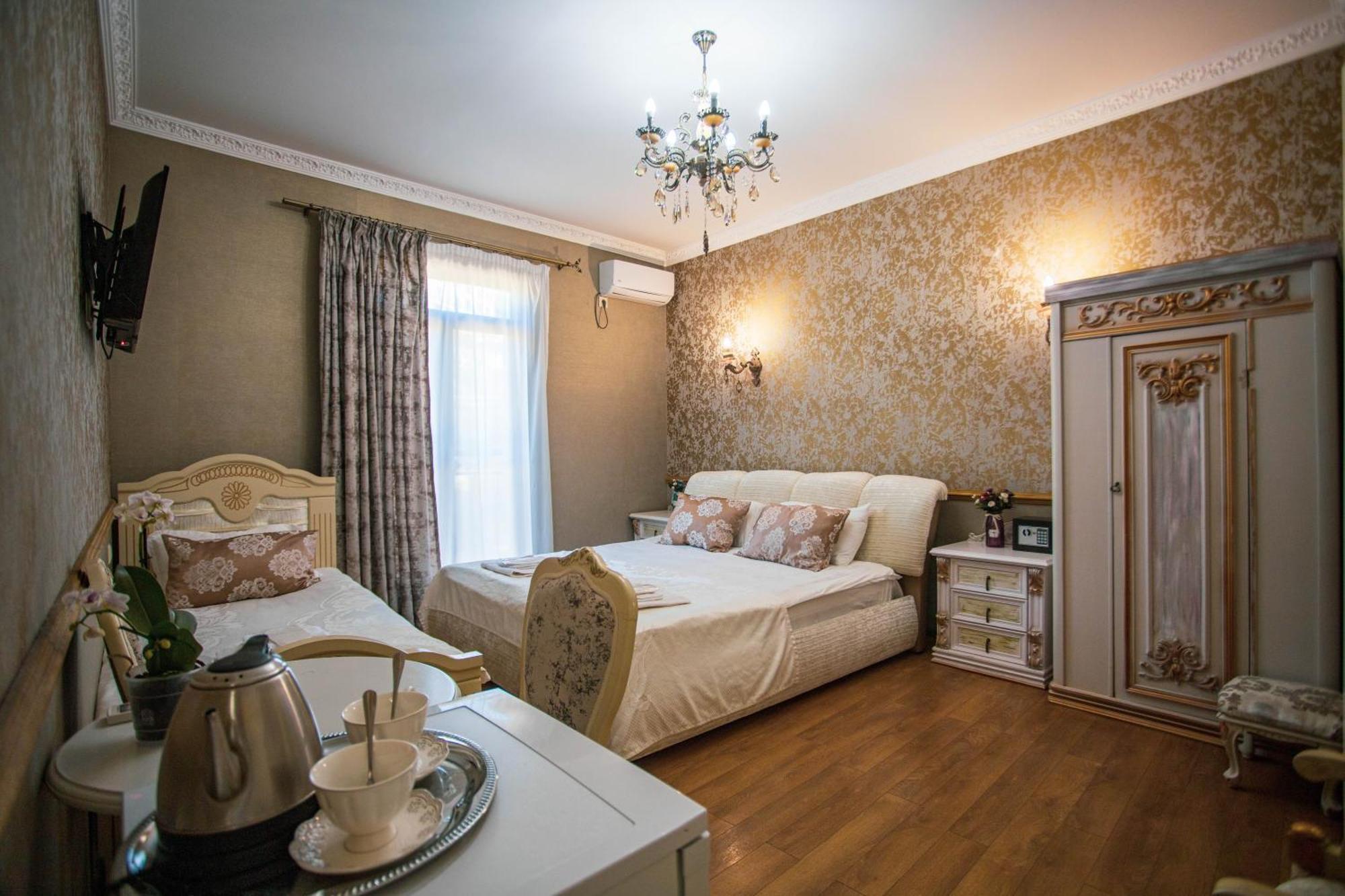 Borjomi Classic Hotel Экстерьер фото