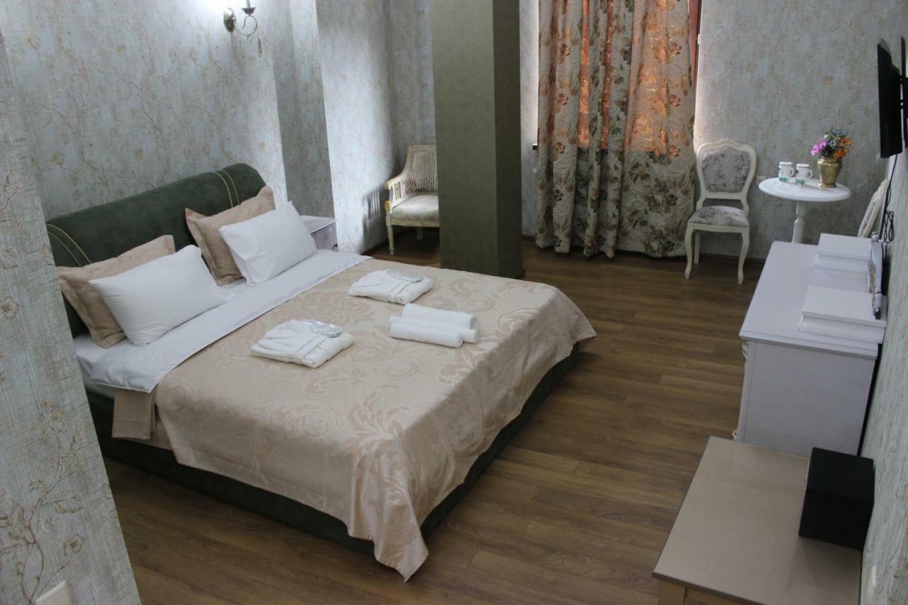 Borjomi Classic Hotel Экстерьер фото