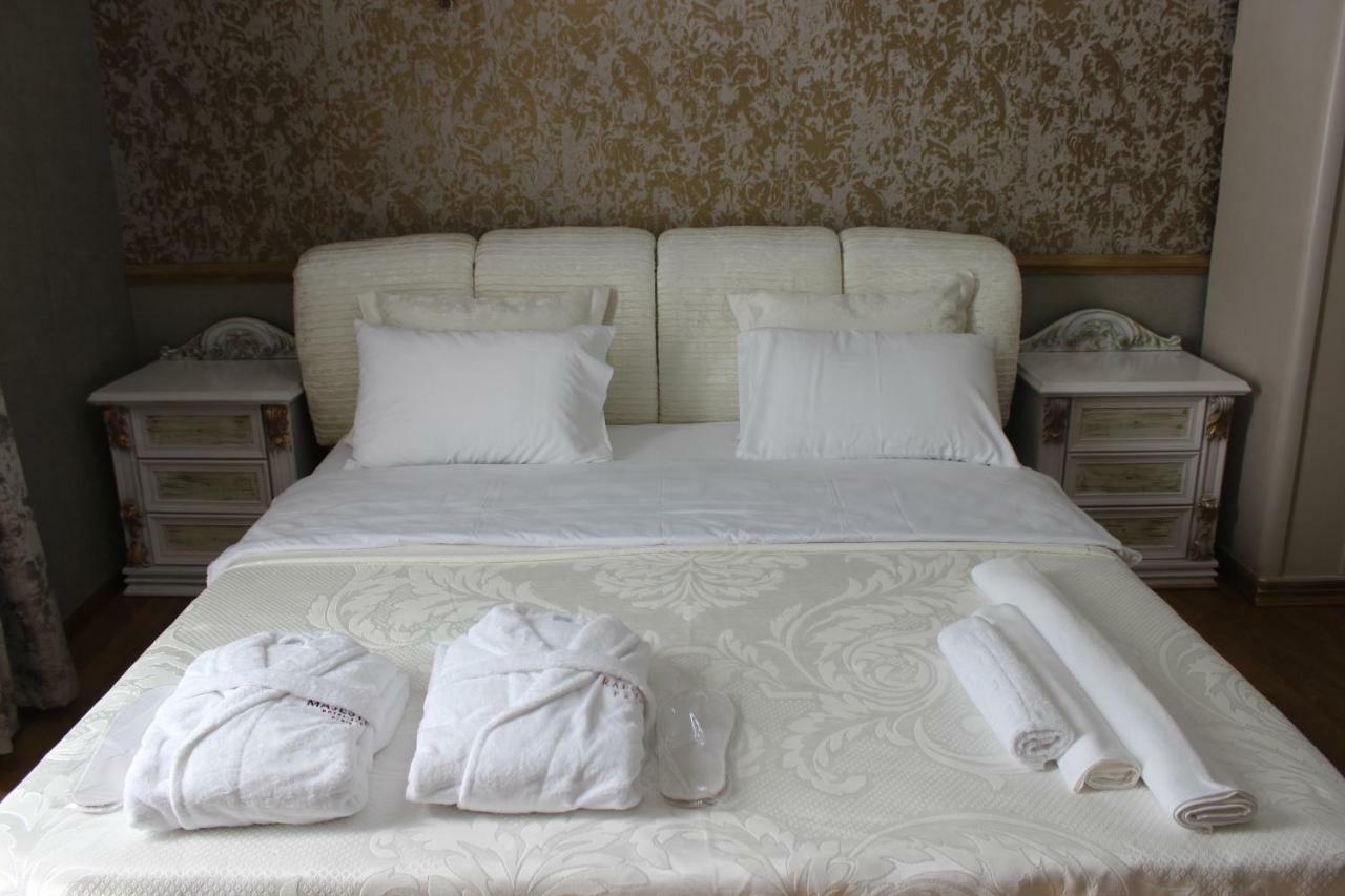 Borjomi Classic Hotel Экстерьер фото