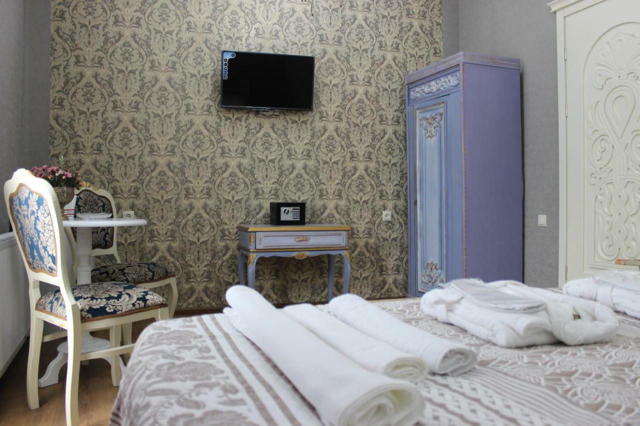 Borjomi Classic Hotel Экстерьер фото
