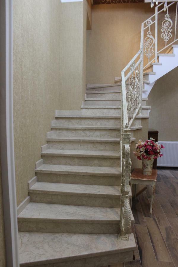 Borjomi Classic Hotel Экстерьер фото