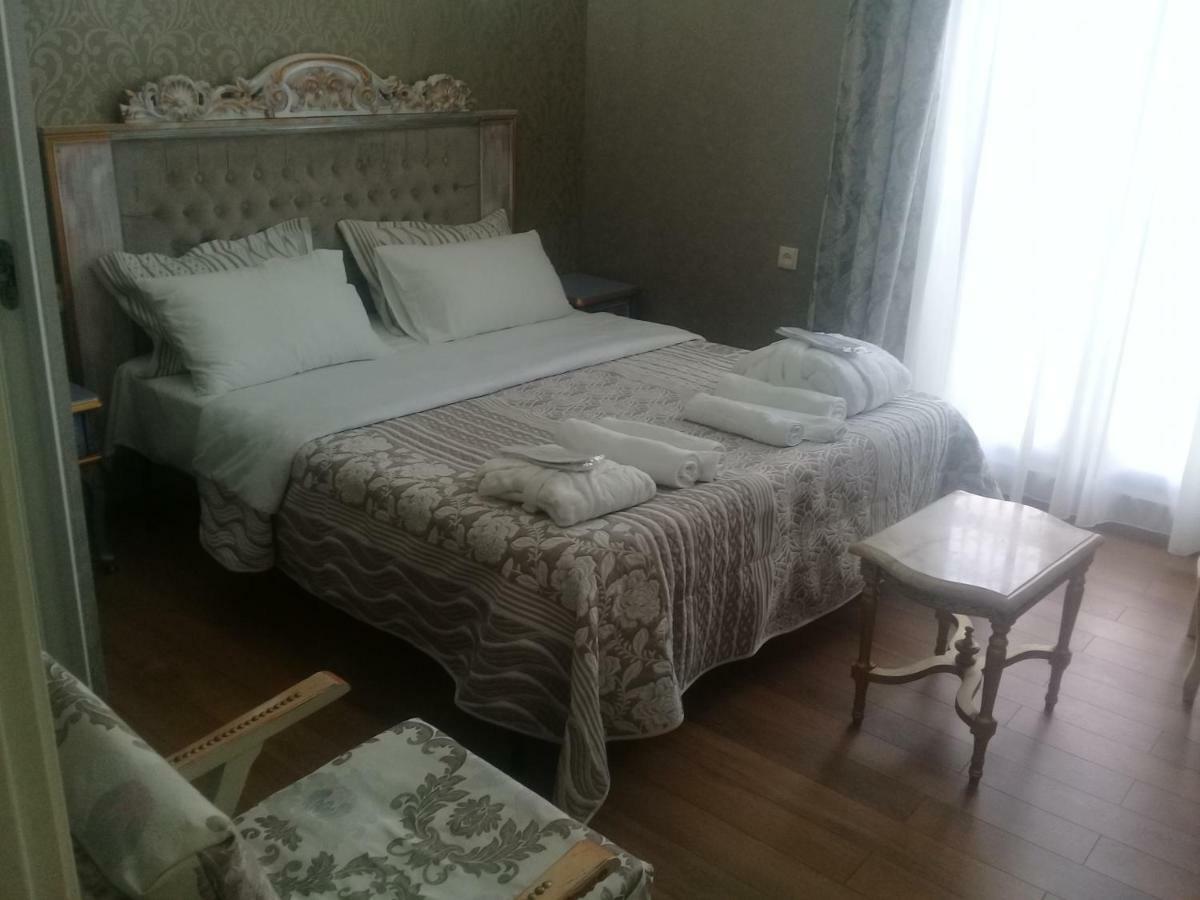Borjomi Classic Hotel Экстерьер фото